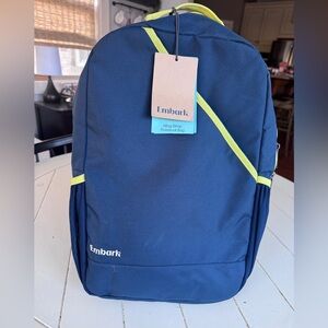 Embark 17" sling strap pickleball bag. NWT navy blue and green.